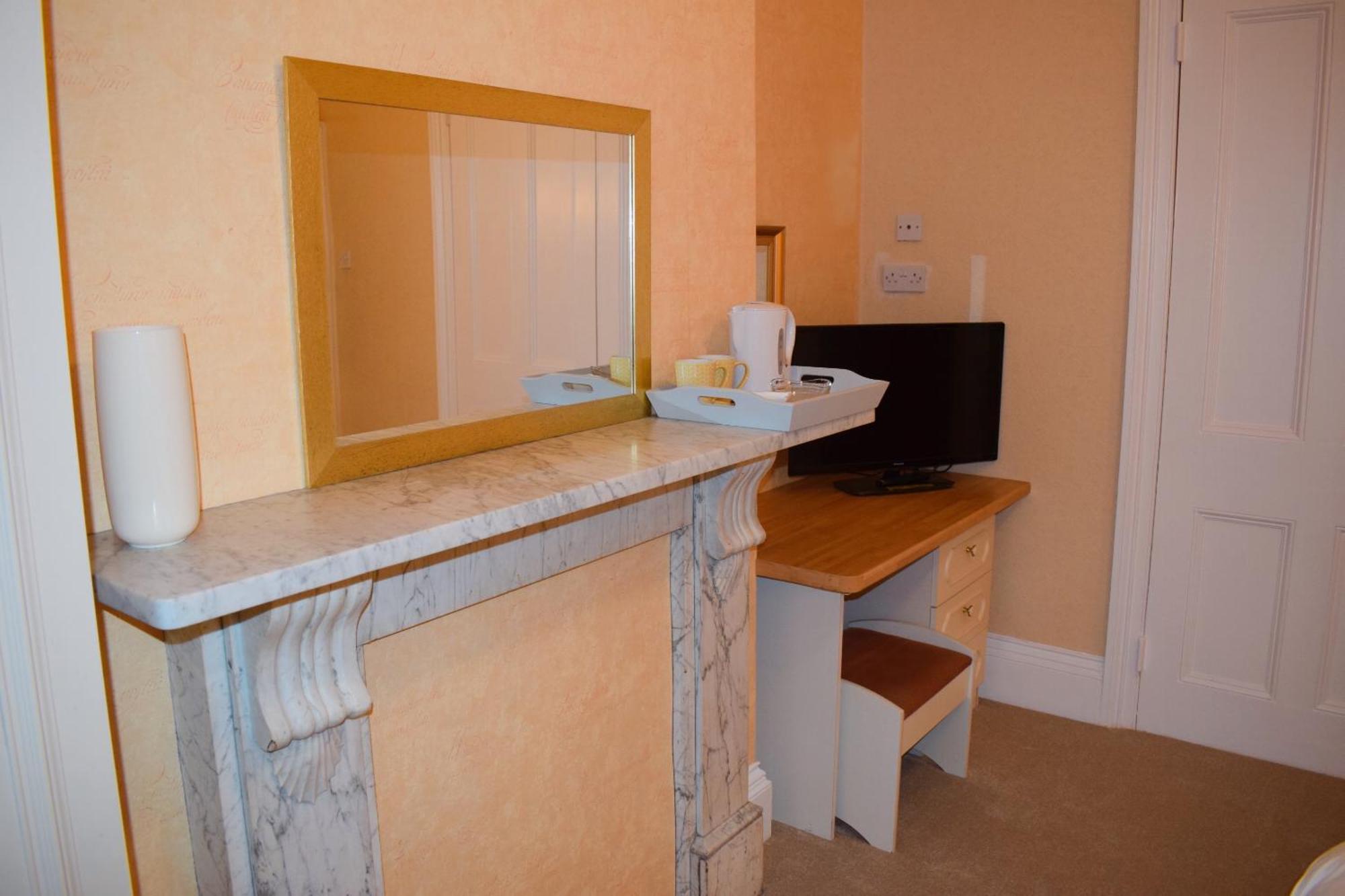 Penn House Hotel Weymouth Oda fotoğraf