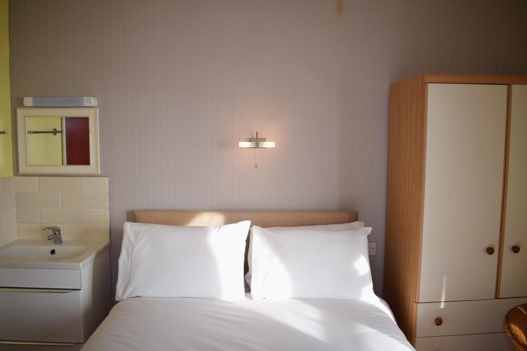 Penn House Hotel Weymouth Oda fotoğraf