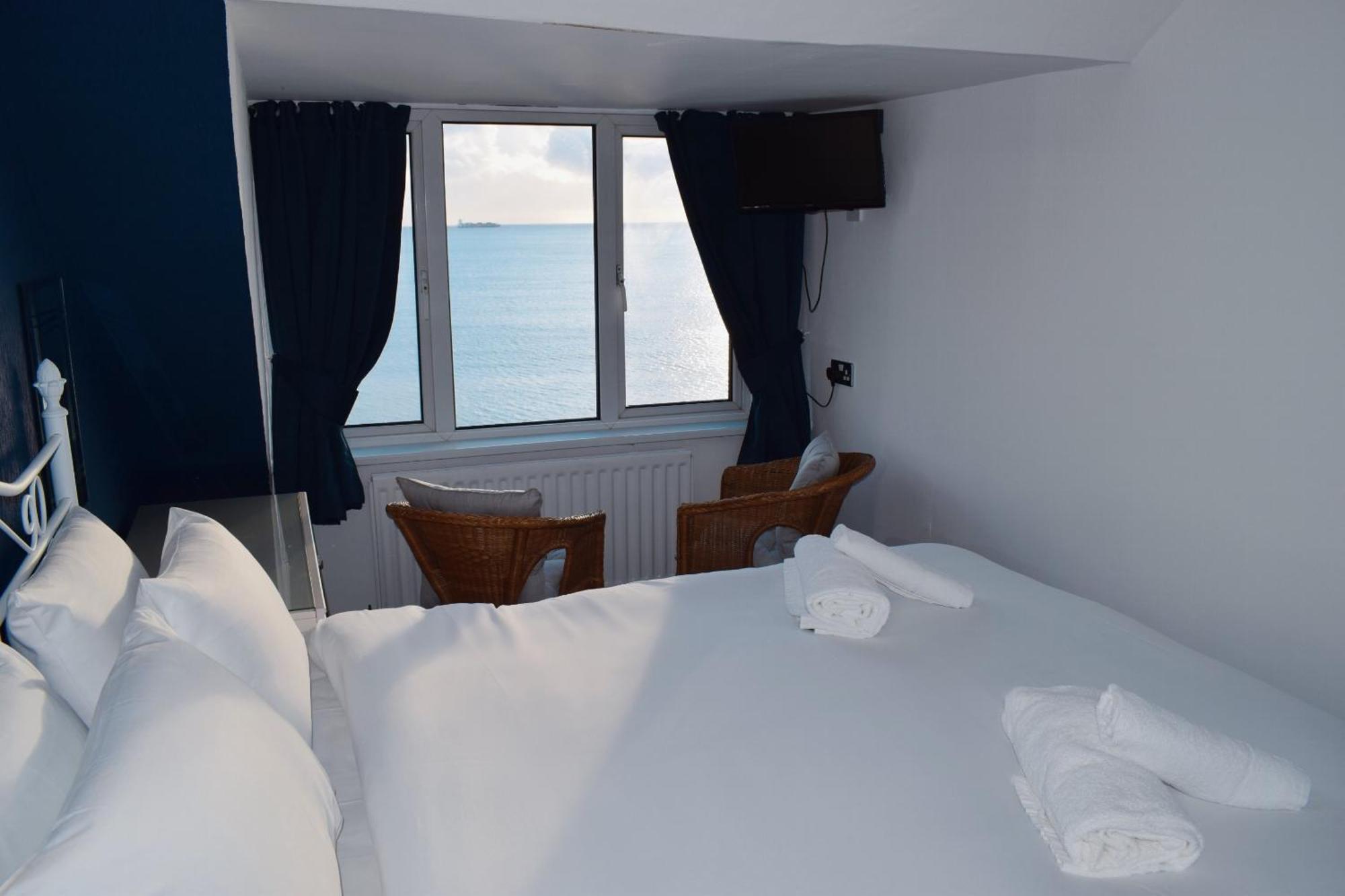 Penn House Hotel Weymouth Oda fotoğraf