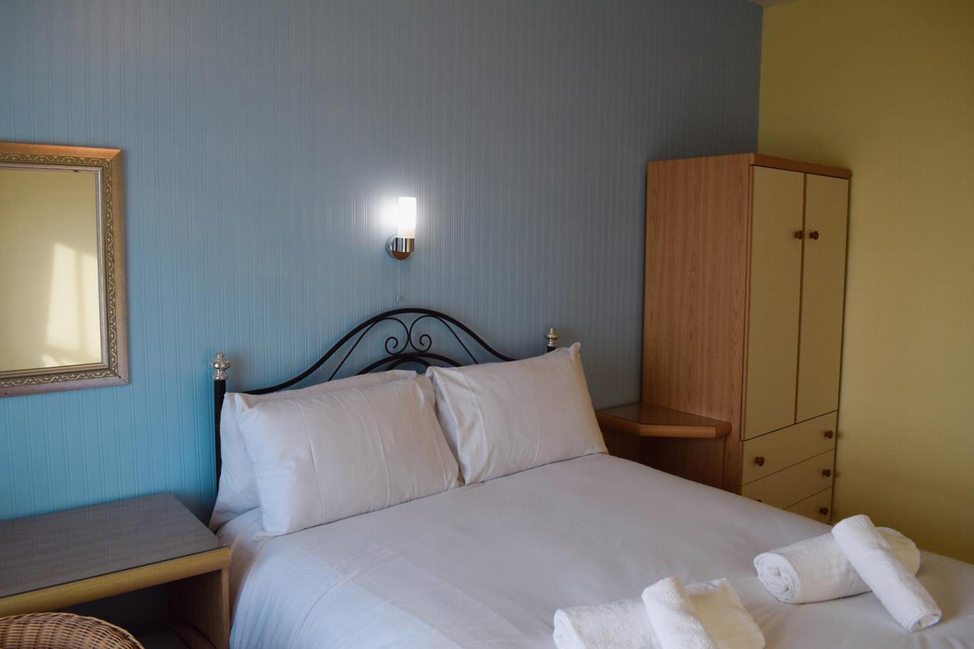 Penn House Hotel Weymouth Oda fotoğraf